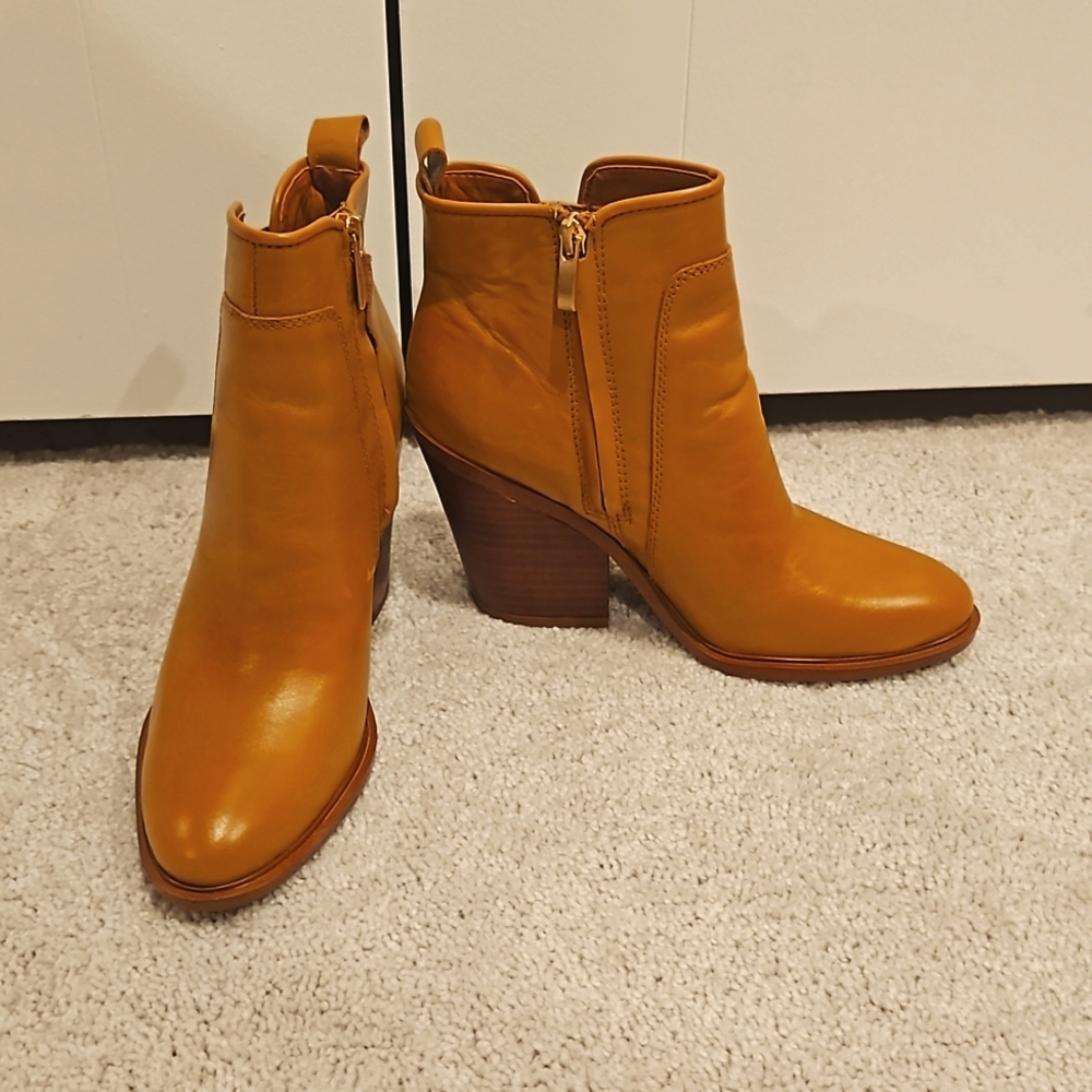 Franco Sarto Gamble western booties